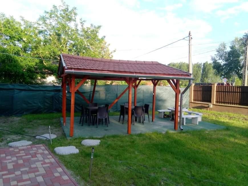 Angyal Apartman Cserkeszőlő 外观 照片